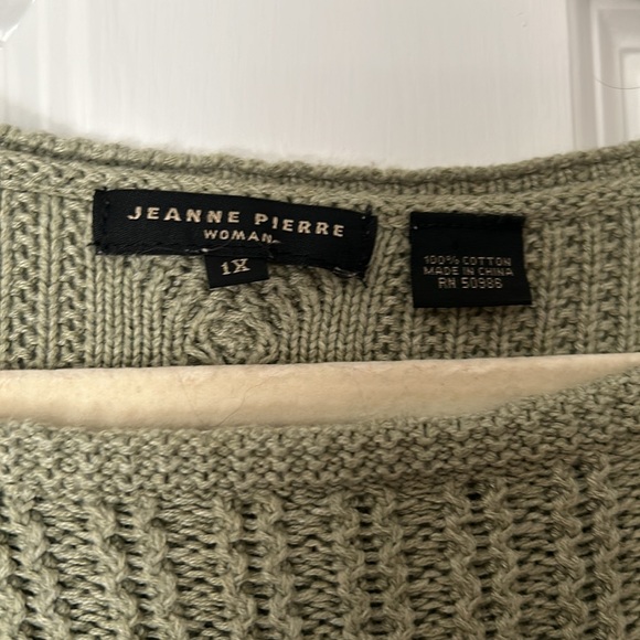 Jeanne Pierre (1X) light green sweater - Picture 3 of 3